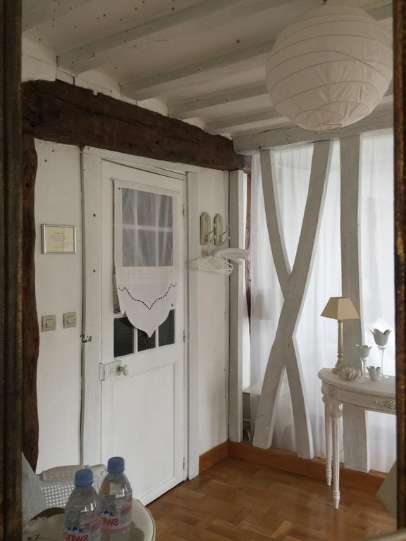 B&B Les Agapanthes Gasny Номер фото